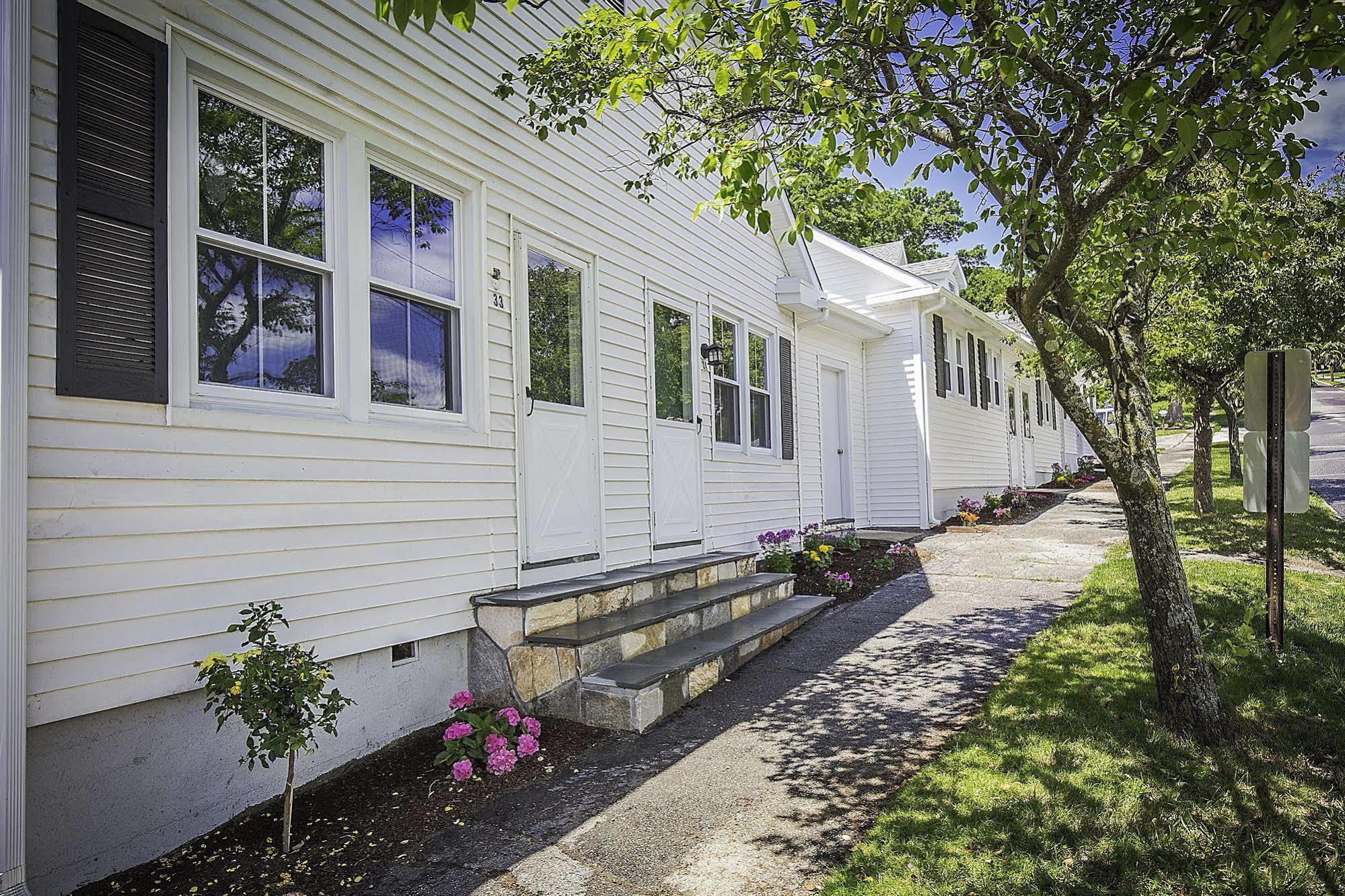 Homestead Inn New Milford Экстерьер фото